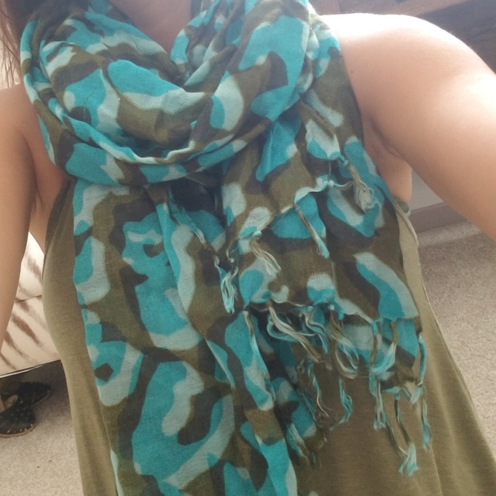 Leopard scarf
